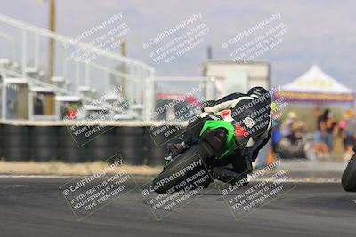 media/Oct-29-2022-CVMA (Sat) [[14c0aa3b66]]/Race 8 Supersport Middleweight/Folder 2/